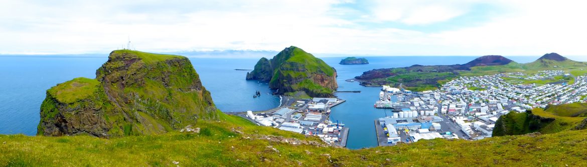 Der Hafen von Heimaey, Westmänner Inseln, Panorama Bild