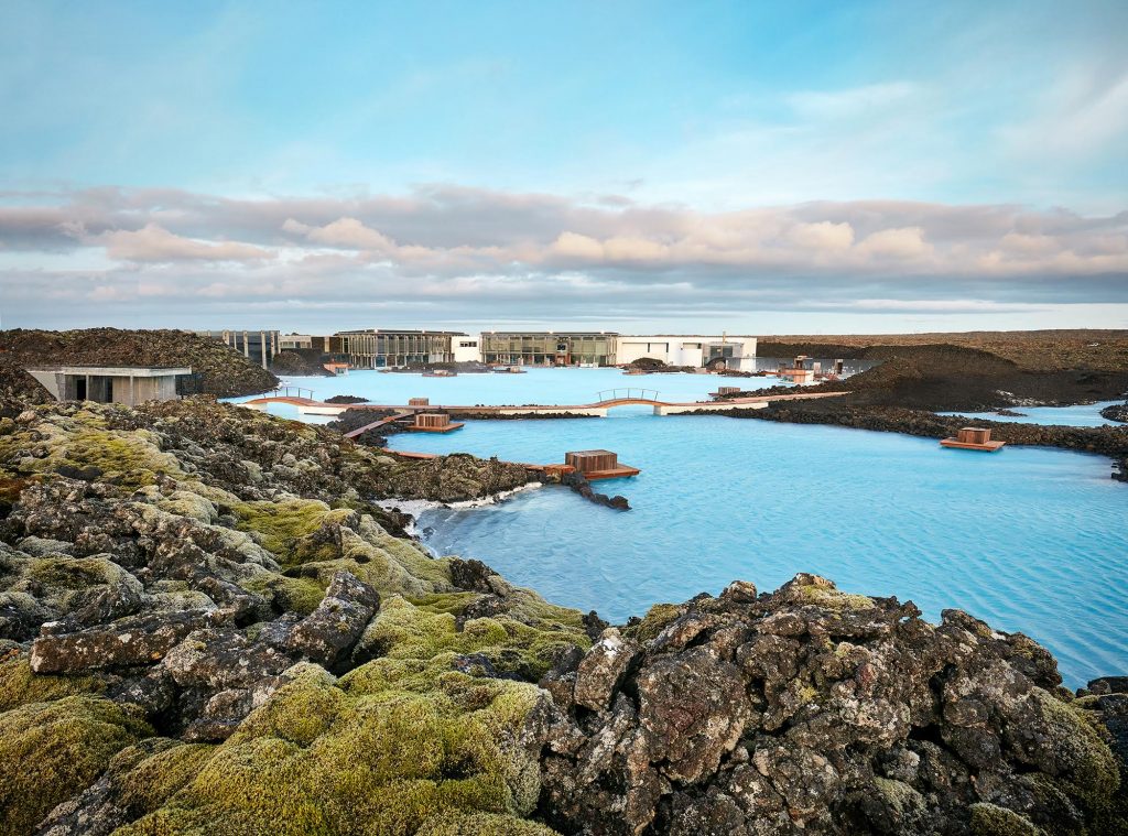 Blaue Lagune im Lavafeld in Island