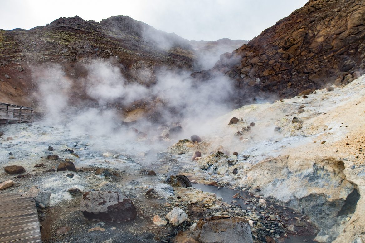 Thermalquellen im Hochtemperaturgebiet Krysuvik auf Reykjanes-Halbinsel von Island