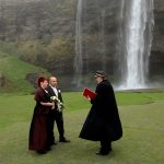 Hochzeit in Island am Seljalandsfoss