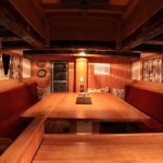 common-area-below-deck-in-schooner-hildur