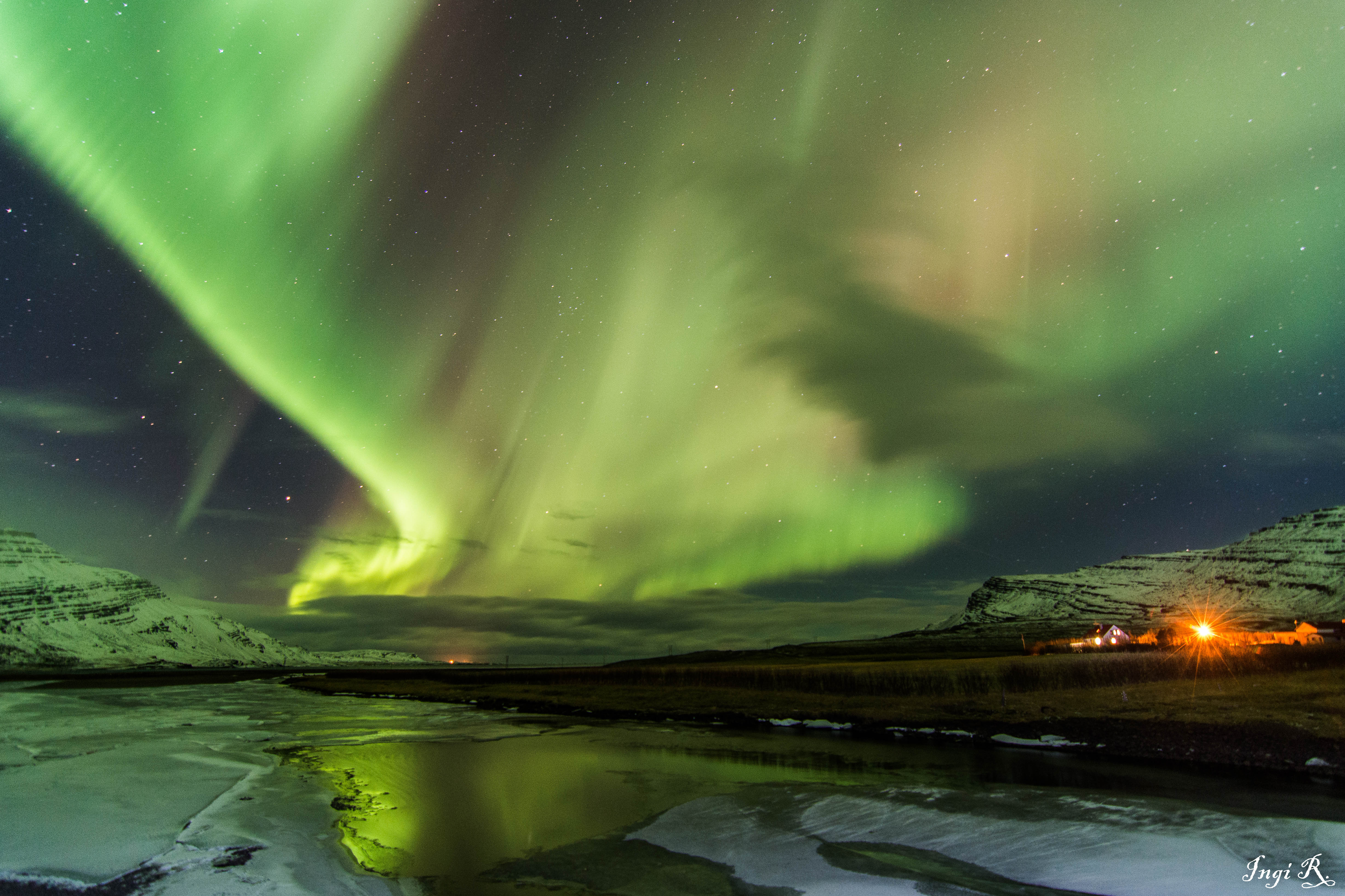 Nordlichter über Ostisland