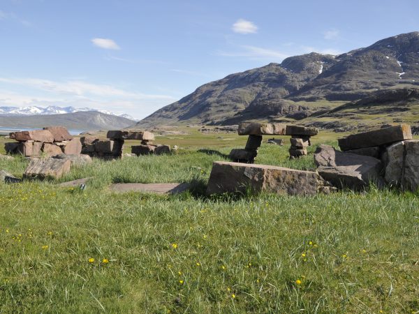 alte Fundamente einer Siedlung in Südgrönland